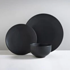B&M Matte Black Dinner Set 12pc