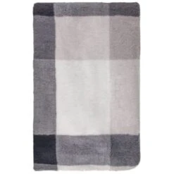 B&M Highland Mono Check Sherpa Doublesided Throw 6 B&M Highland Mono Check Sherpa Doublesided Throw -Home Furnishings Store 388811 highland check sherpa throw 4
